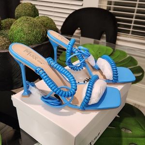 Corded High Heels 👠